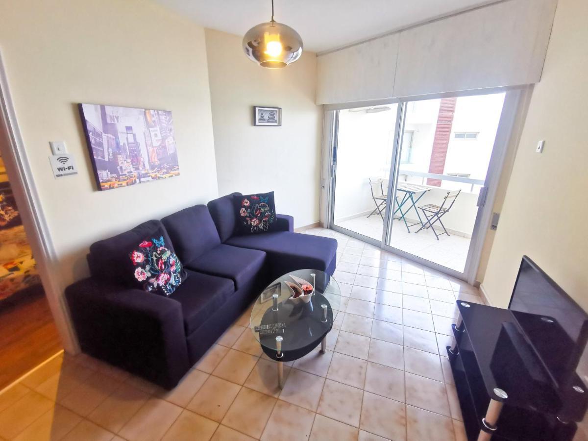 Flirty Flamingo Seaview Seafront Apartment Λάρνακα Εξωτερικό φωτογραφία