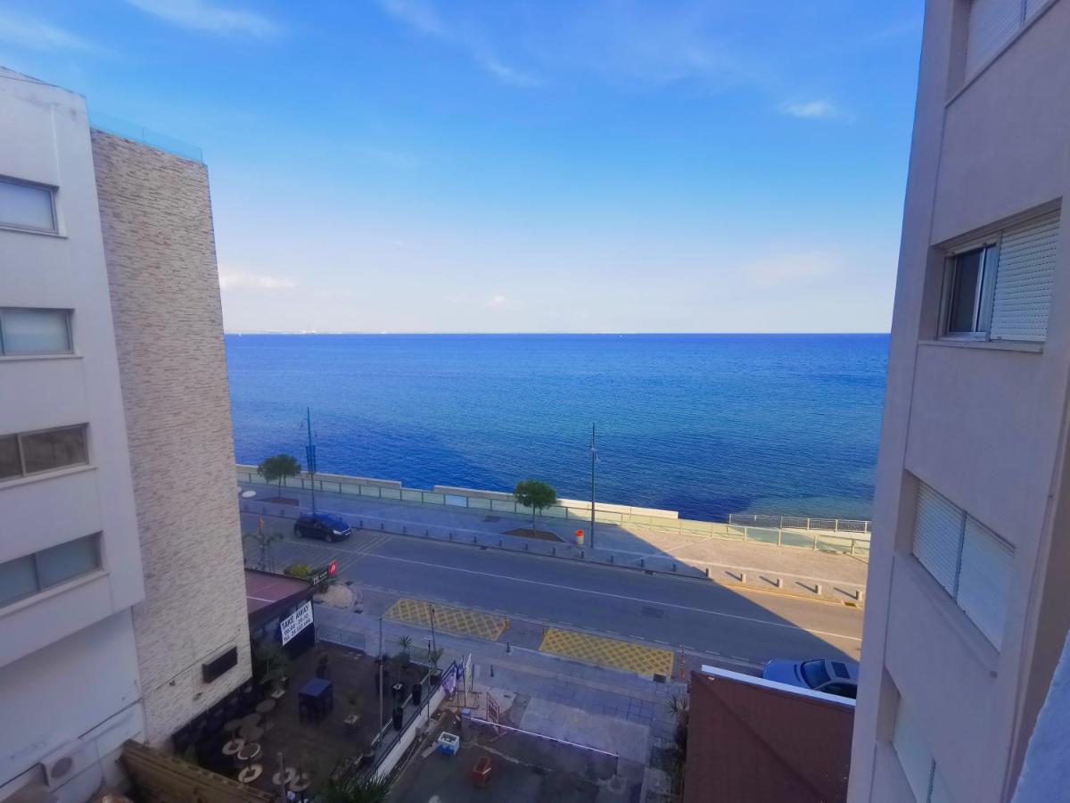 Flirty Flamingo Seaview Seafront Apartment Λάρνακα Εξωτερικό φωτογραφία